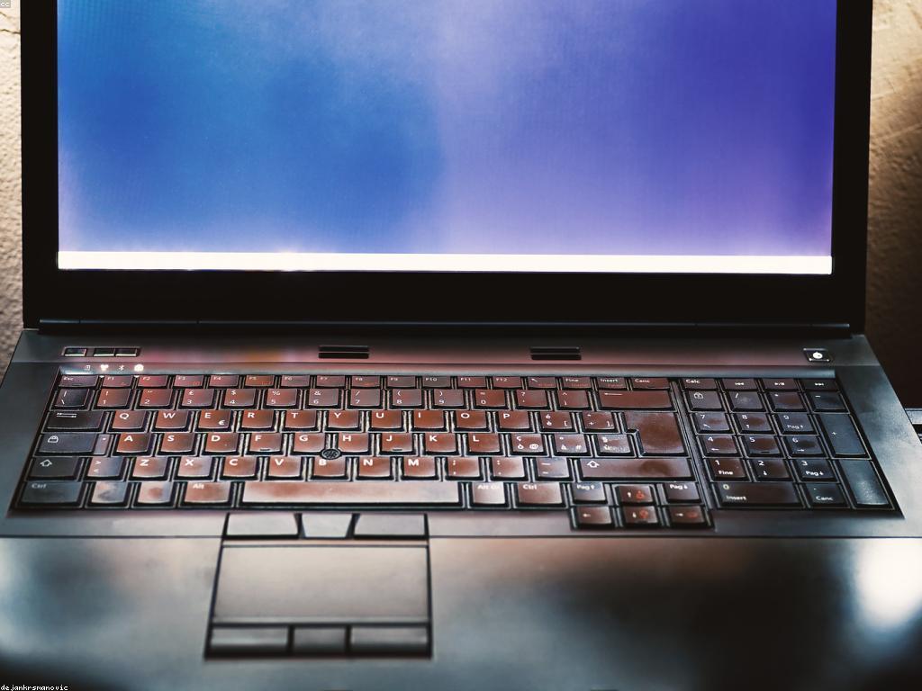 ការតភ្ជាប់ទំនាក់ទំនងក្នុងសង្គមនិងមនុស្ស