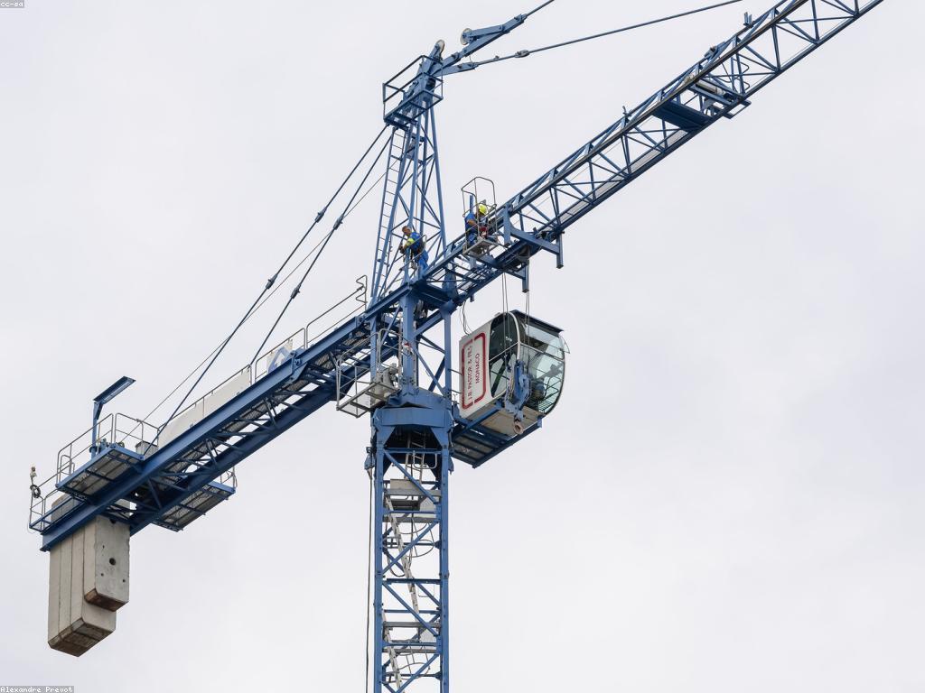 ផលប៉ះពាល់នៃបច្ចេកវិទ្យាតូចលើអាជីវកម្ម