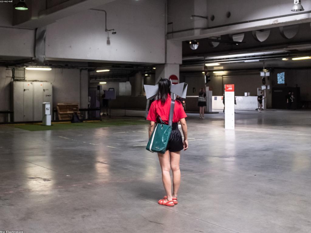 អំពីផលប៉ះពាល់នៃបច្ចេកវិទ្យាតាមរយៈសង្គម